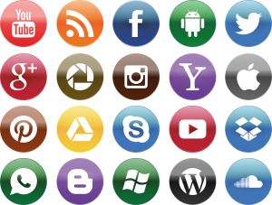 Sociala medier-ikoner i ett rutnät.