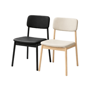 Två tomma stolar nära varandra